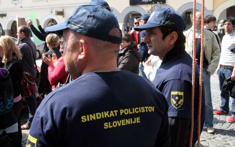 stavka_javnih_usluzbencev_18.jpg