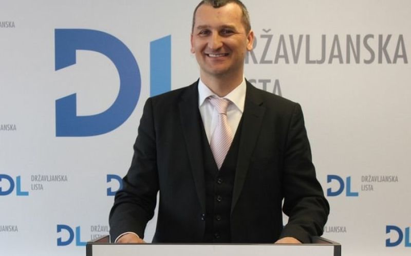 omerzel_pagedl.jpg