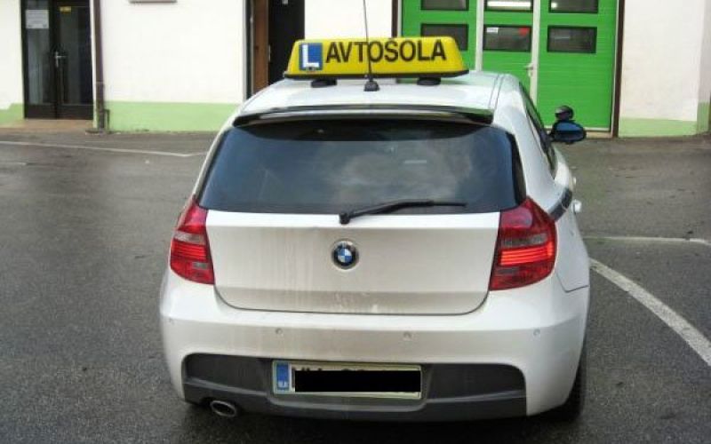 avto_sola_lokalno_ed.jpg