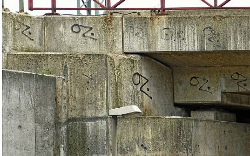 oz, grafit.jpg