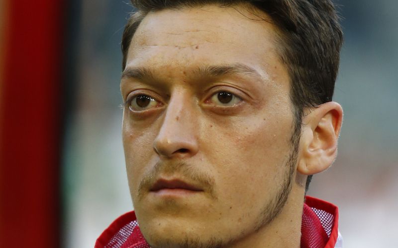 ozil re.jpg