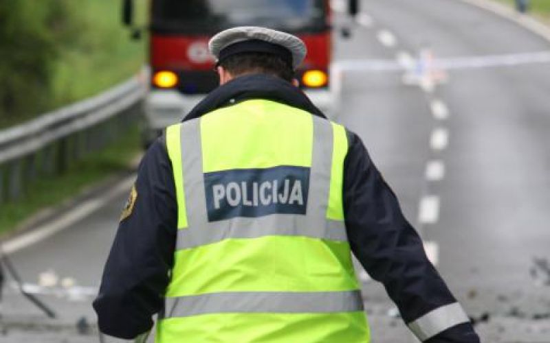 prometna nesreča policija cesta