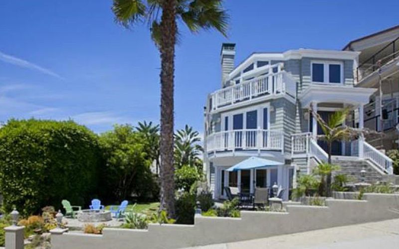 la-fi-hotprop-anze-kopitar-house-20141215-phot-001.jpeg