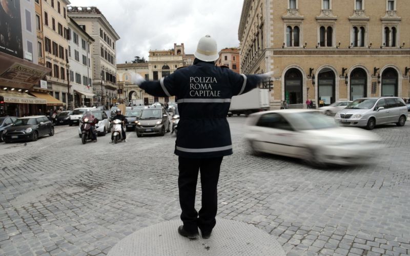 policist, italijanski, rim.jpg