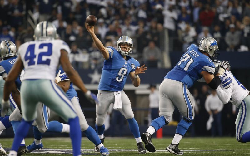 detroit lion re.jpg