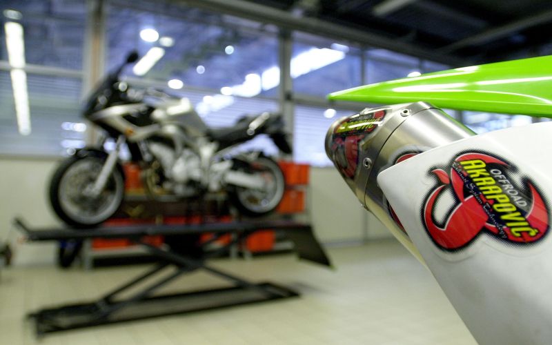 akrapovič motor auspuf avspuh izpuh.jpg