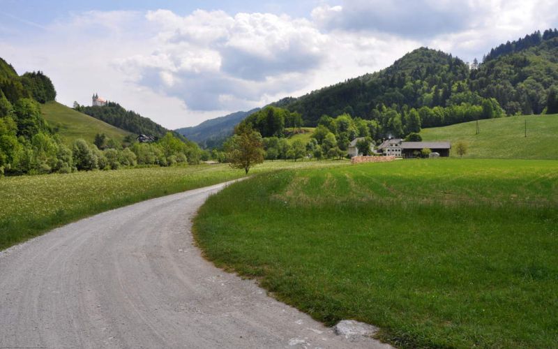 visoko pri škofji loki.jpg