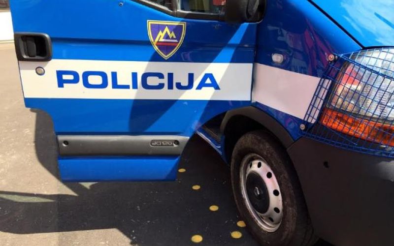 policija
