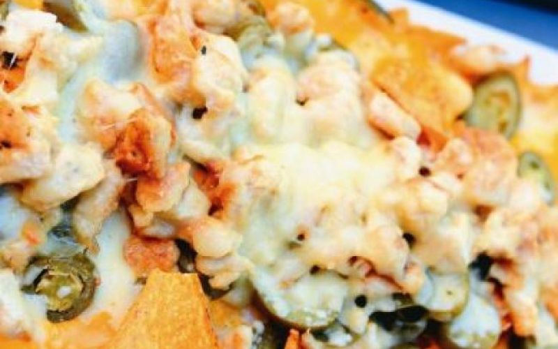 Tortiljin čips s piščancem in sirom 