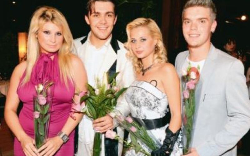 Tangels, slovenska Abba?