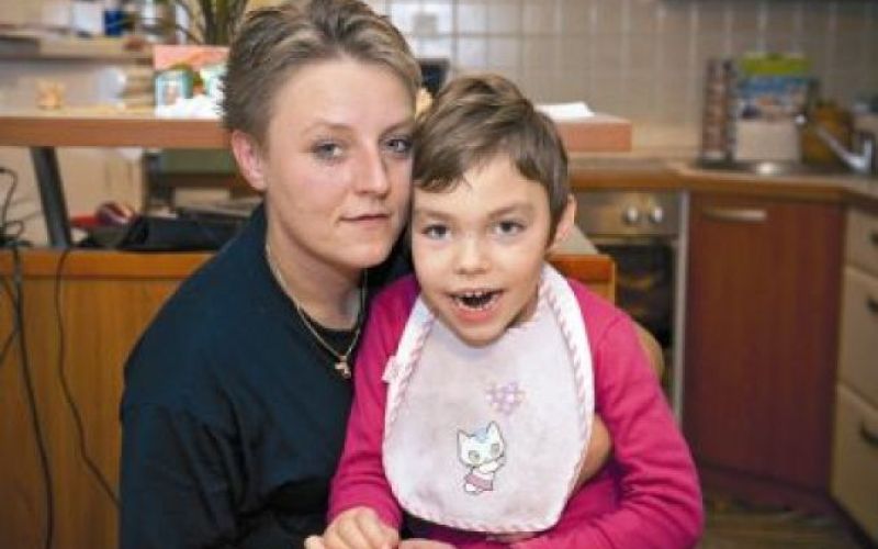 Zbiramo zamaške za Anjo