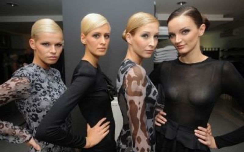R exclusive VIP shopping 