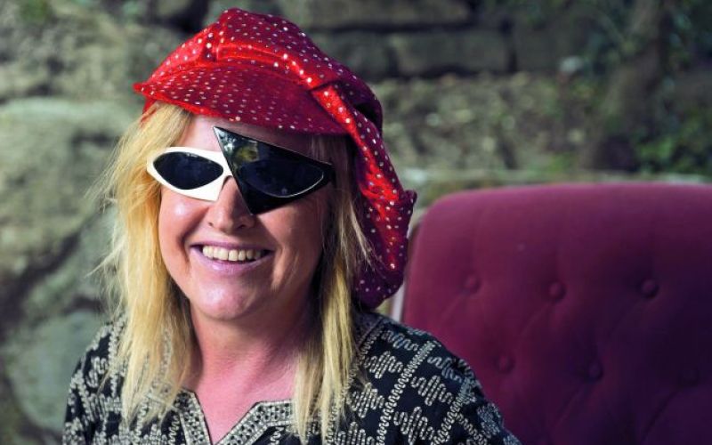 Hipijevska mama Tinkare Kovač