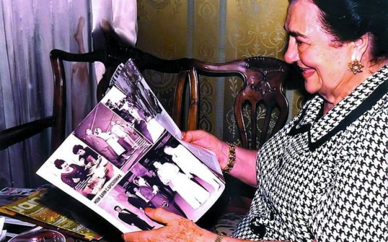 Jovanka rada bere Jano