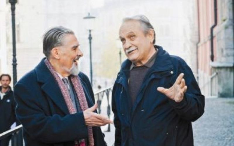 Bomo hlapci?