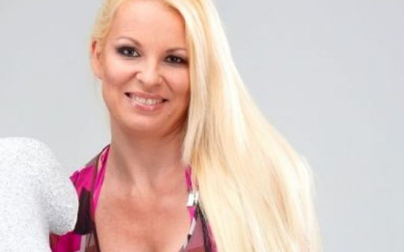 Dobrodelna Lucienne Lončina