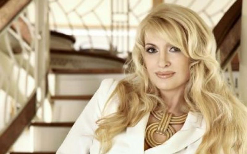 V Mercator po zvezdniški podpis