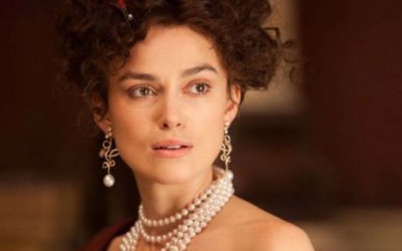 Keira bo ljubila mlajšega