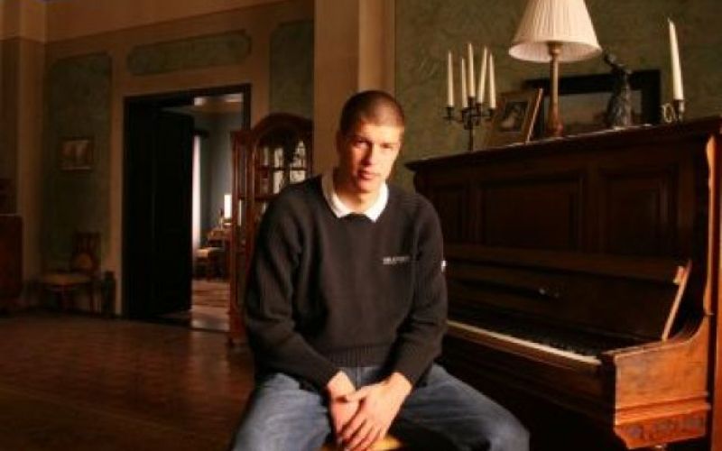 Goran Vojnović in Piran v soju žarometov