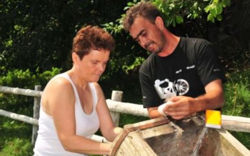 Prvi dan na Kmetiji slavnih!