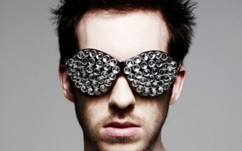 Calvin Harris napada Stožice