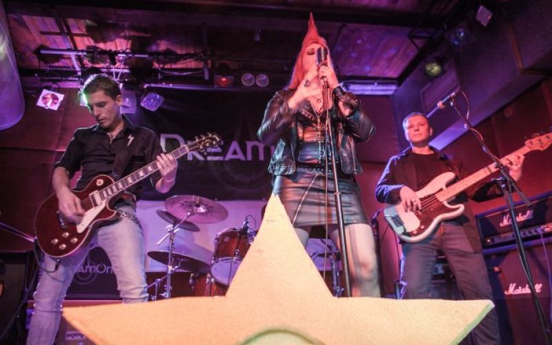 DreamOn in Vikend zvezda