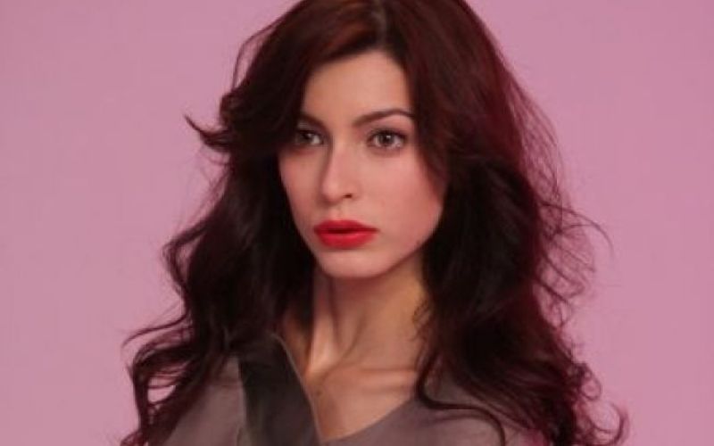 Prvi slovenski top model: Maja!