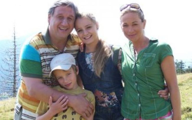 Erjavčevi v zakleti bajti