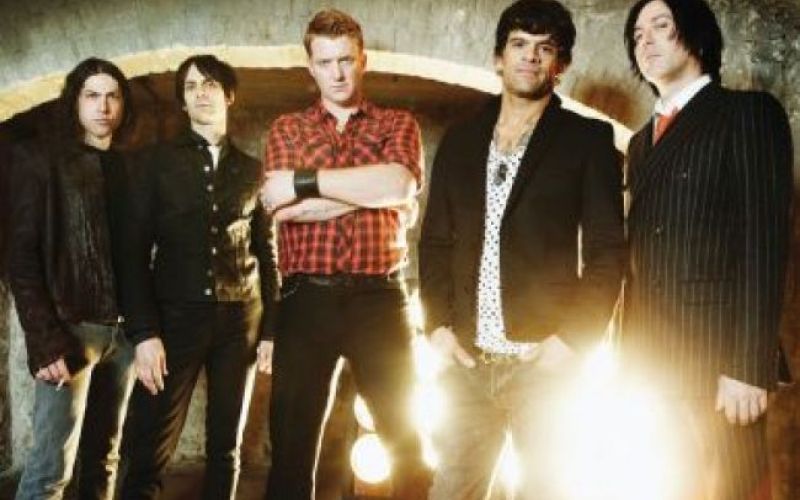 QOTSA v studio januarja