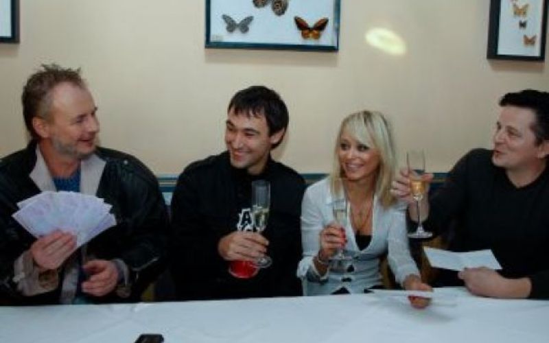 Kmetje razdelili denar!