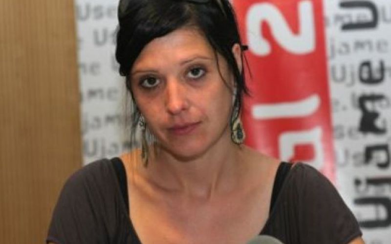 Nagrada za novinarko Veroniko Gnezda