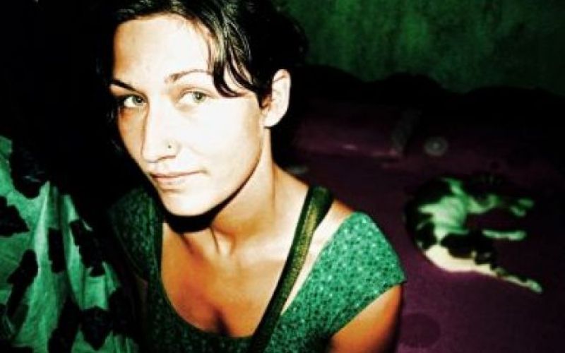 Režiserka obljublja jezičnega voditelja