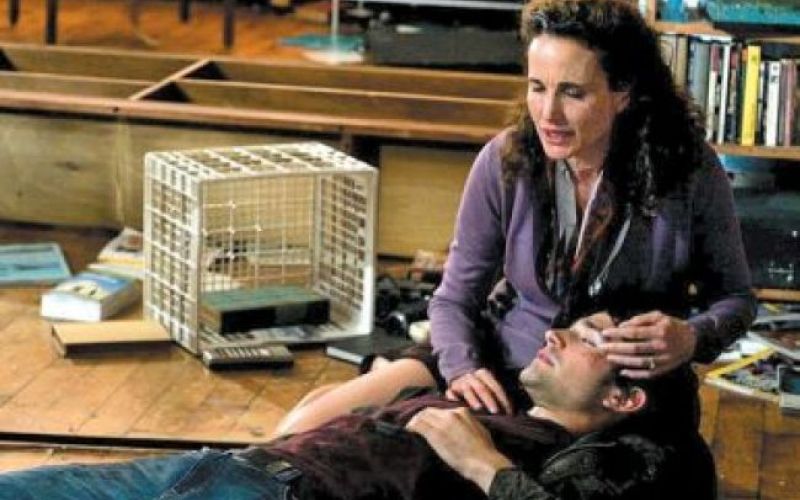 Iz TV-sporedov: ponedeljek, 6. februarja