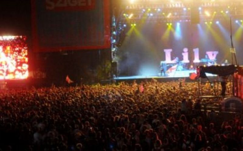 Video: Sziget  -  1. dan