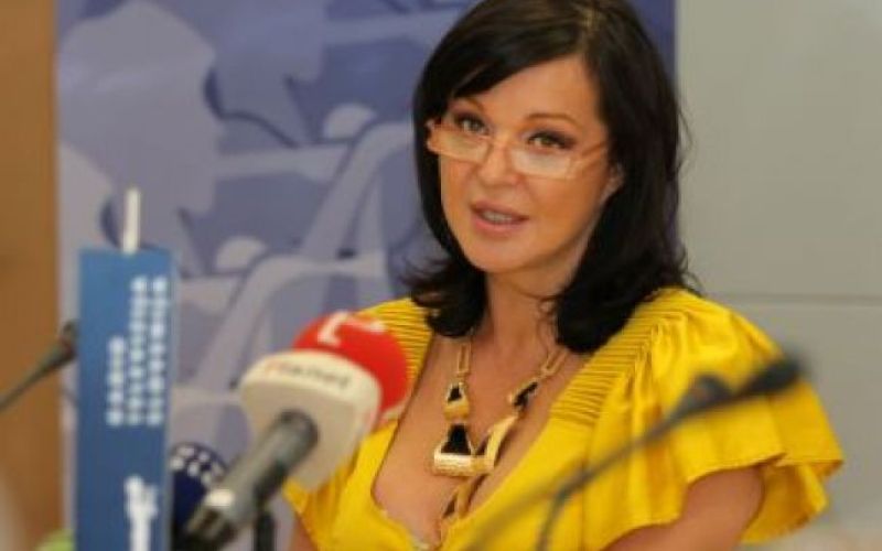 Mišino prvo leto varuhinje