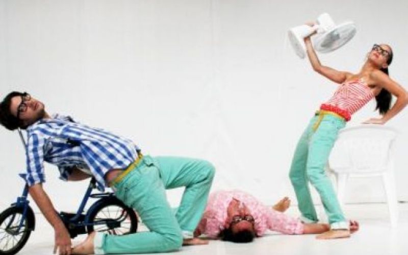 Betontanc Ltd: Tam daleč stran