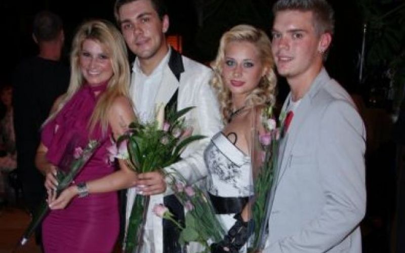 Video: Tangles-v živo!