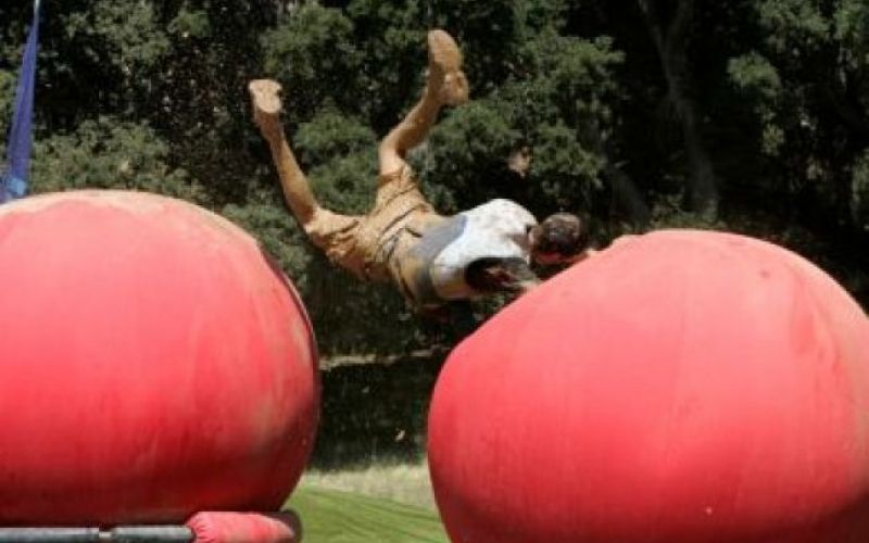 Wipeout, zabavna steza z ovirami