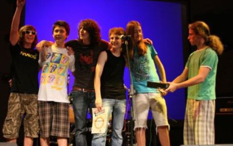 Glasujte za mlade glasbenike!