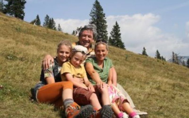 Družina Erjavec se vrača