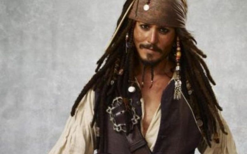 Depp gre spet med pirate