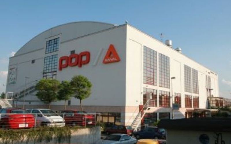 Time Warner kupil del CME-ja