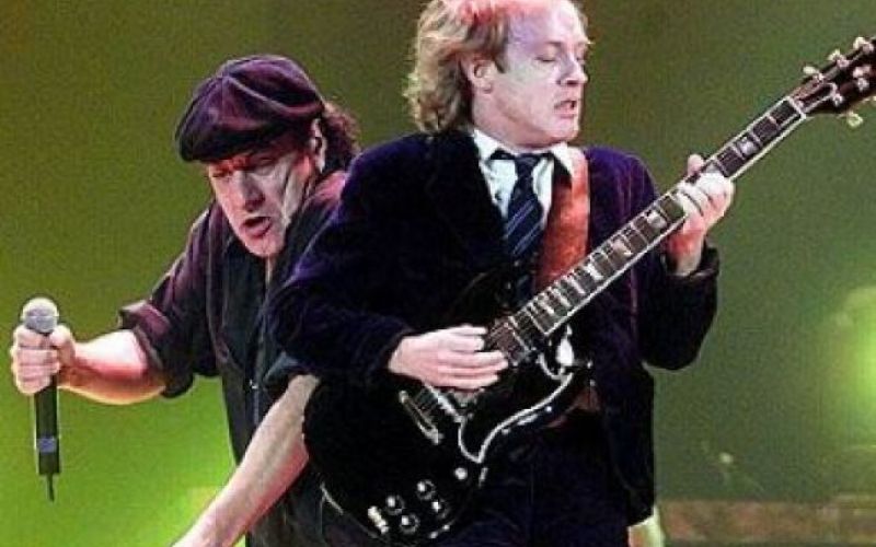 Nagradna igra: AC/DC