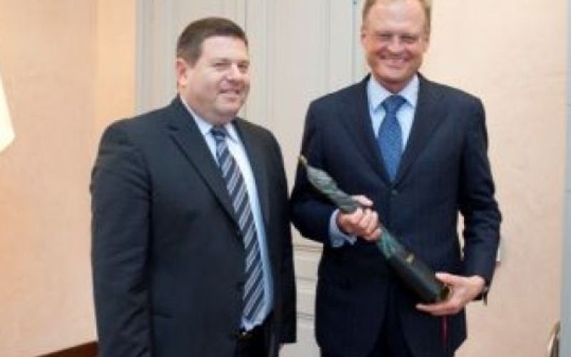 Škrabec - mecen leta