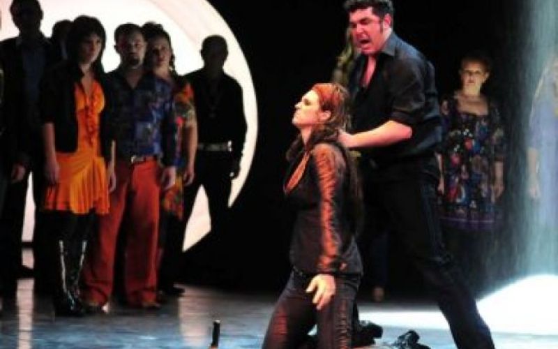 Nagradna igra: Carmen