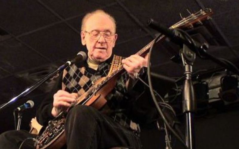 Umrl oče kitare Les Paul