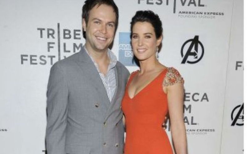 Načrtuje mamino poroko