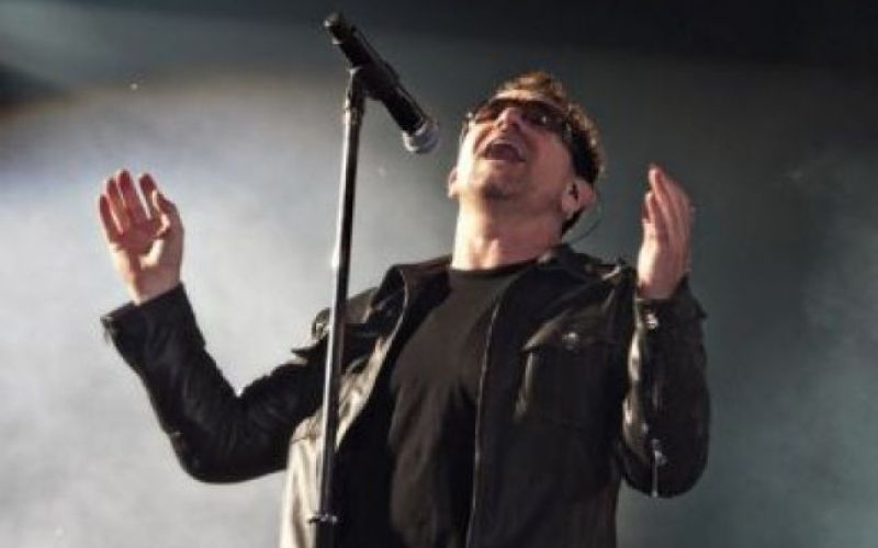 Video: akustični U2 igrajo Kraftwerk