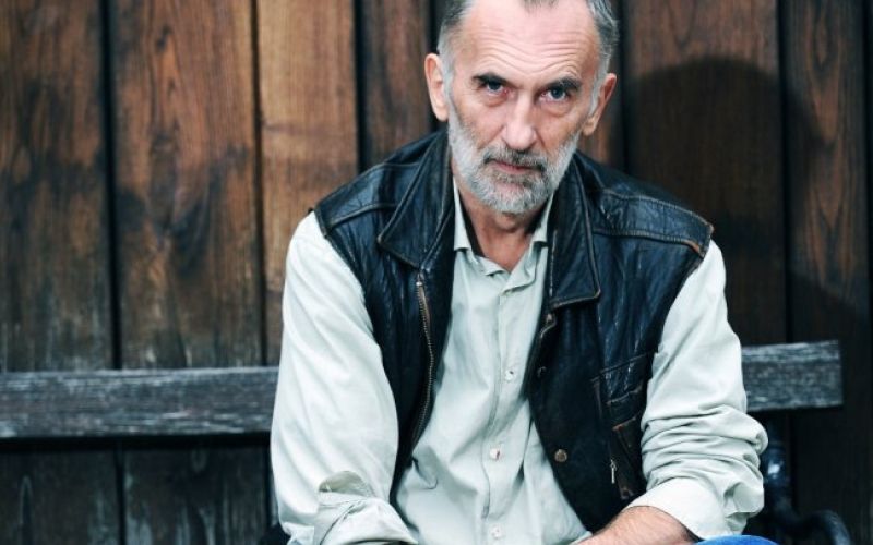 Nekoč upornik, danes kavalir