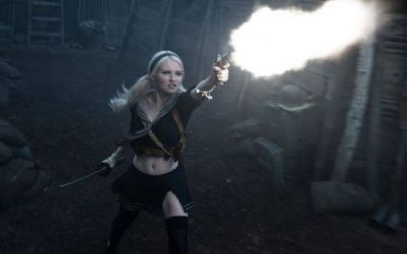 Prikriti udarec - Beg pred resničnostjo